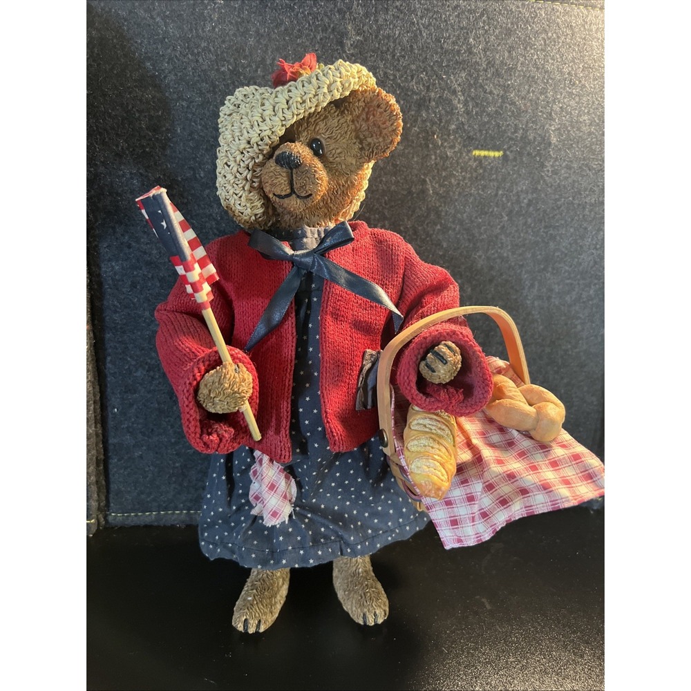 BOYDS BEARS RESIN TEDDY‎ BEAR 13 INCH BEAR - THE CRUMPLETONS PATRICIA BEARSEVELT